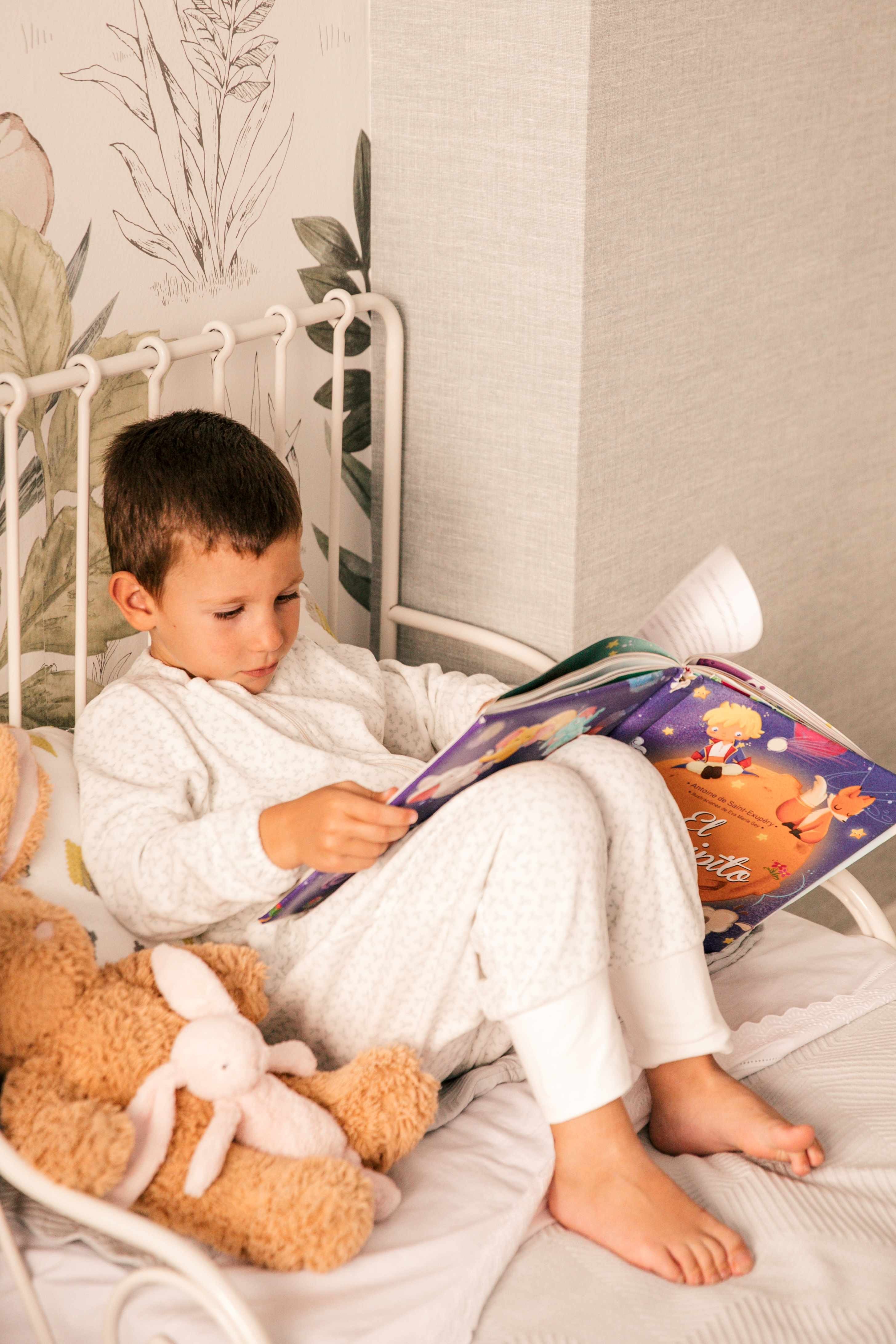 Bubble Pajamas with Sleeves and Green Flowers
