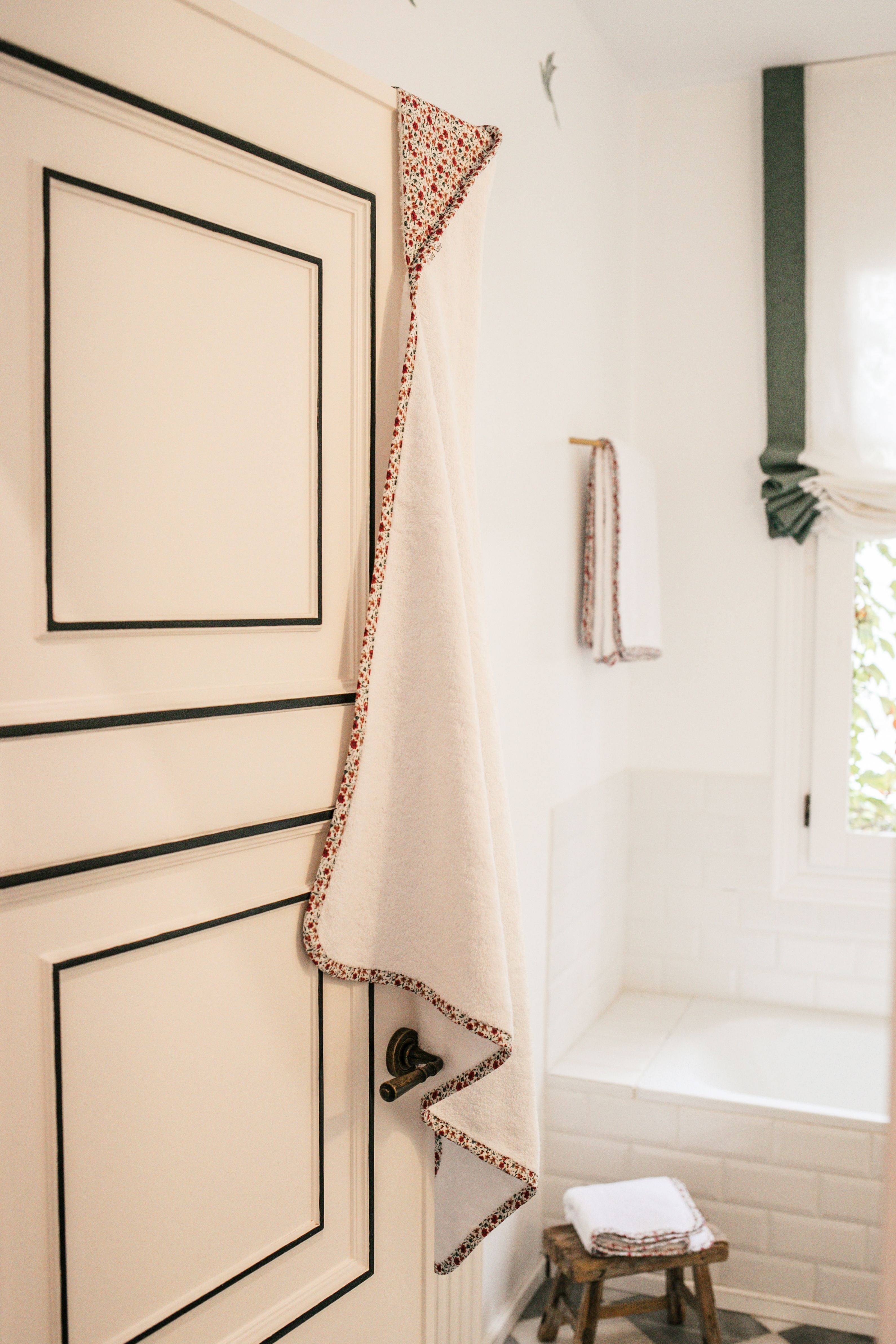 Toalla Mini Flor Carmín