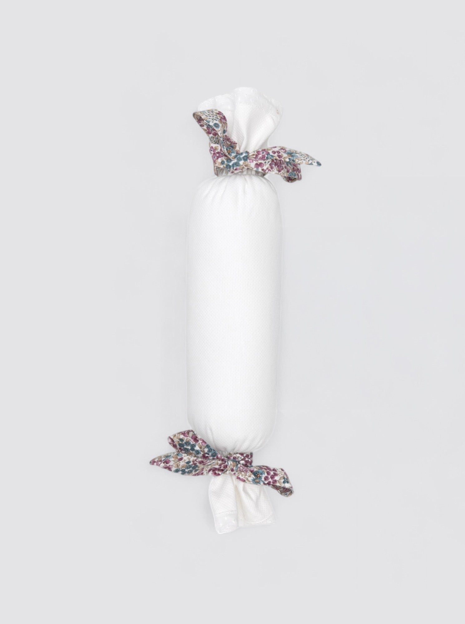 Cojín Antivuelco Piqué Nano- Lazo Estampado