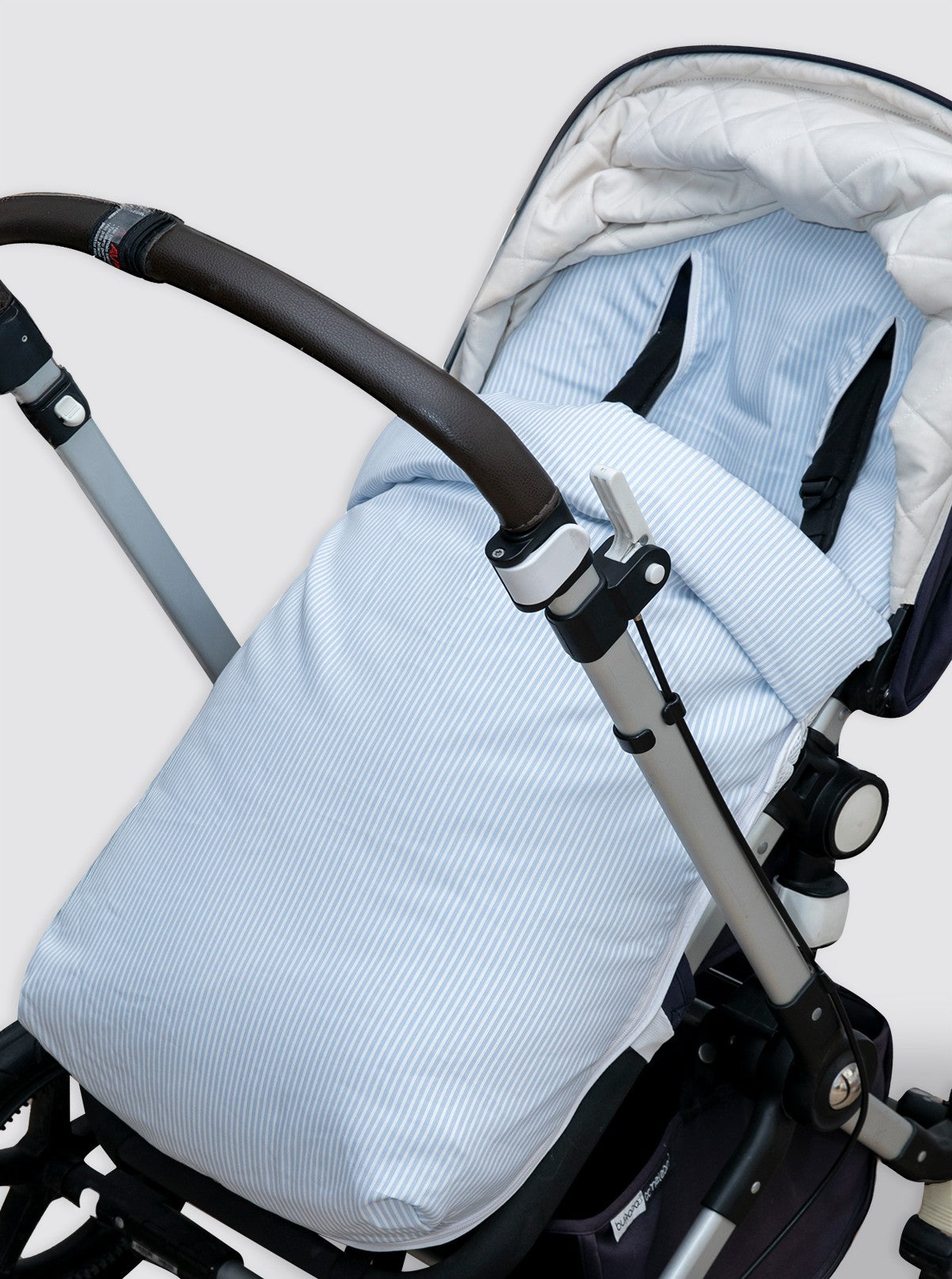 Housse universelle pour poussette avec chancelière, rayures bleu clair en piqué