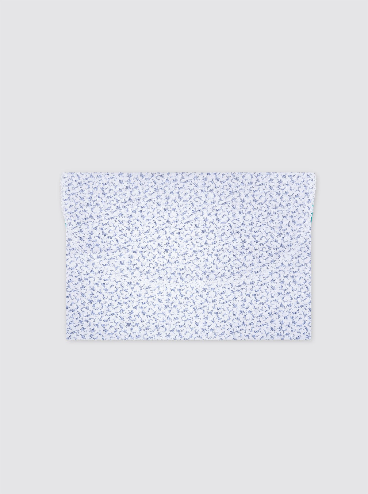 Bolsa de Ropa Pequeña con Tira Bordada Flor Pitiminí Azul