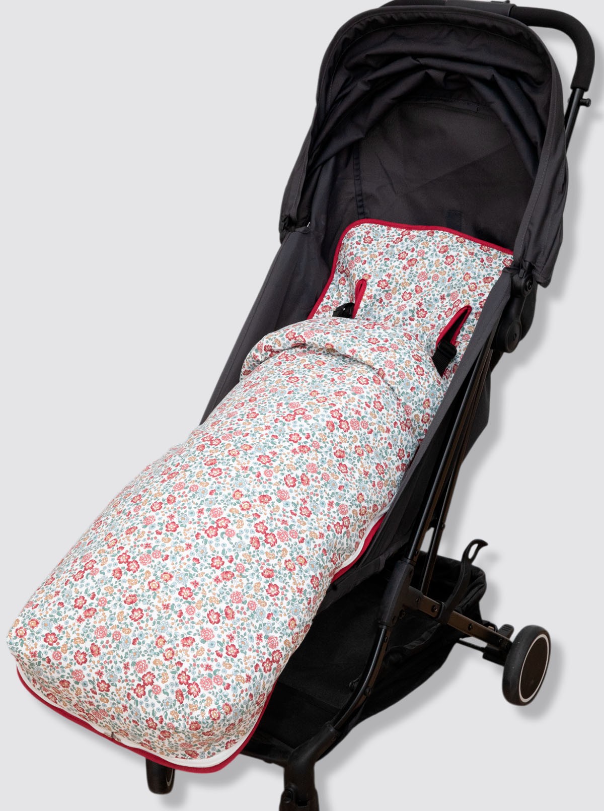 Saco Silla Paseo Saco Mini Easywalker Nina Floral Burgundy Lightweight  Stroller Cover With Footmuff