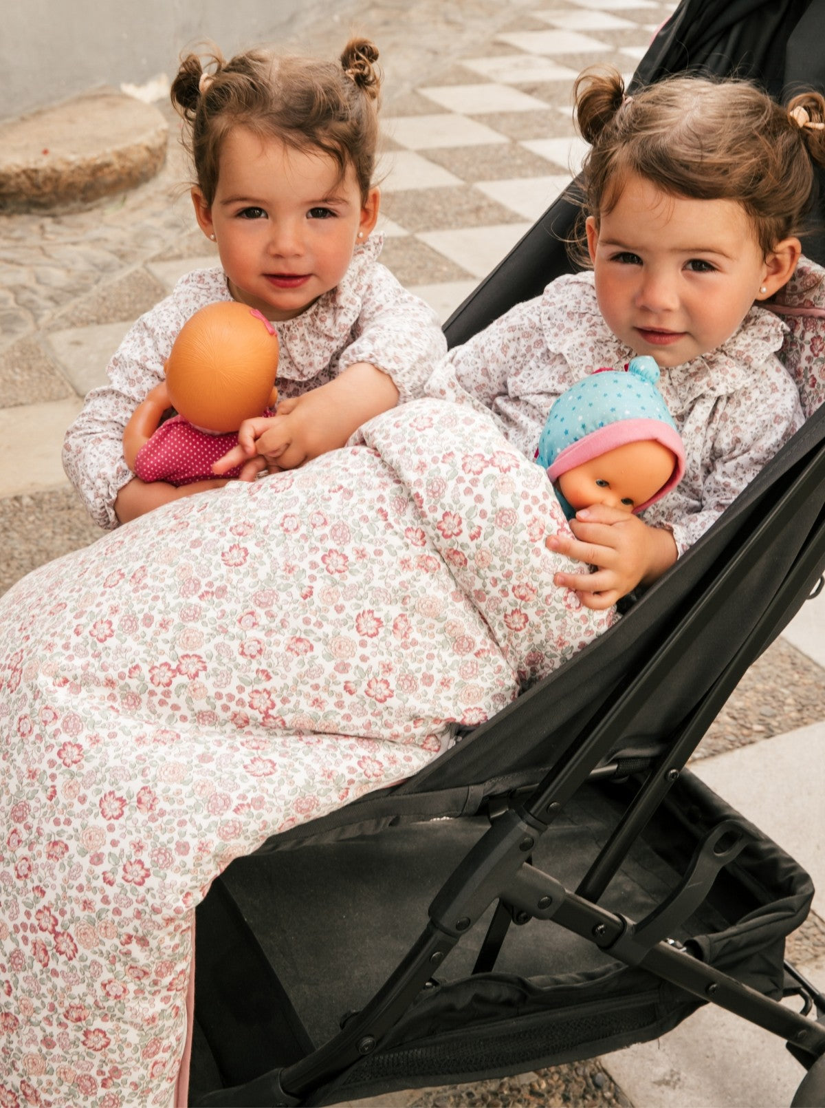 Housse de poussette légère Nina rose à fleurs avec chancelière