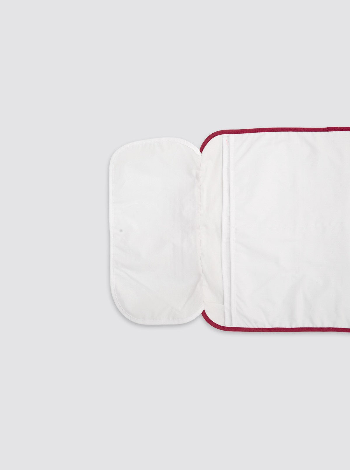 Sac organisateur de vêtements blanc bordeaux