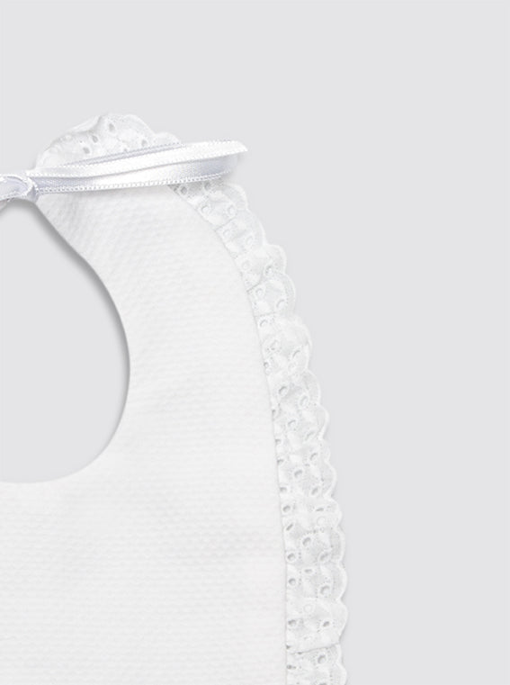 Babero de Baba Cuadrado Tira Bordada "Hojitas" con Rizo Impermeable