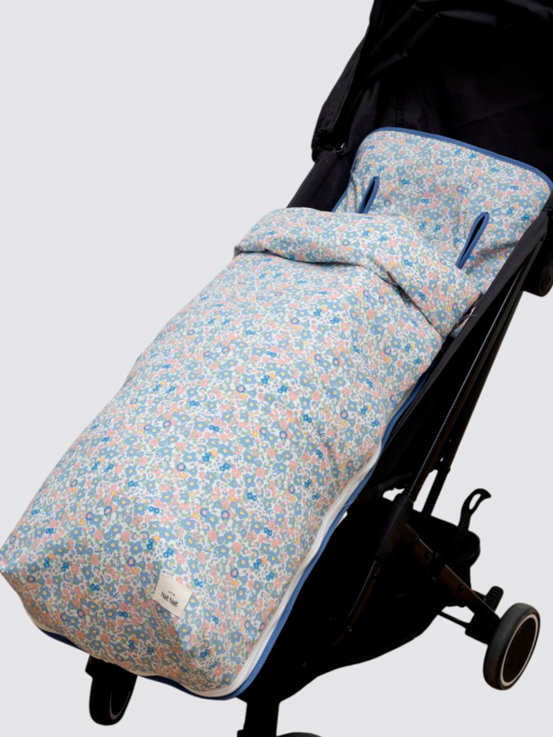 Funda con Saco Silla Ligera Flores Claudia