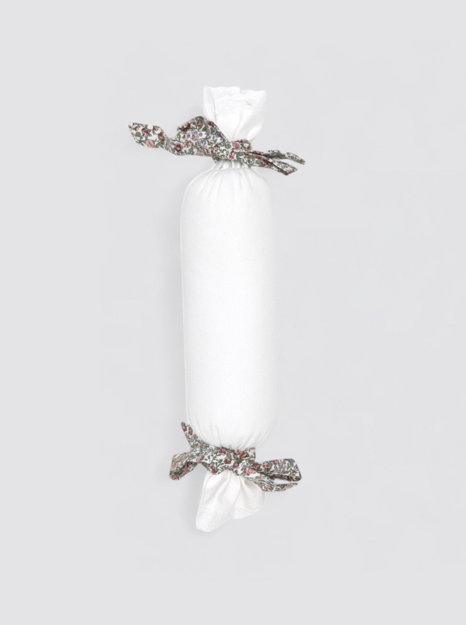 Cojín Antivuelco Piqué Nano- Lazo Estampado