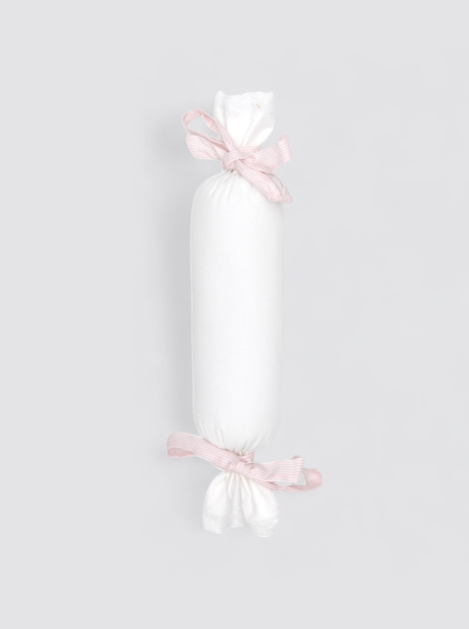 Cojín Antivuelco Piqué Nano- Lazo Estampado