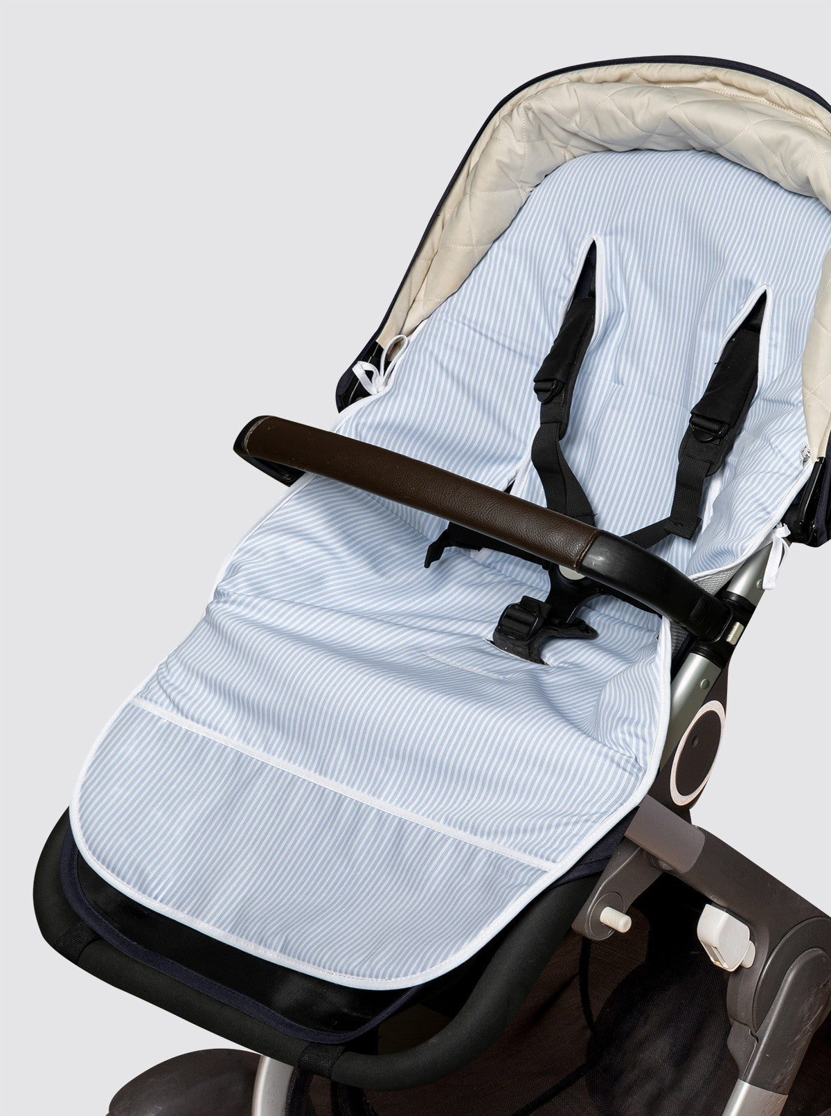 Housse de chaise d'été universelle en piqué rayé bleu clair