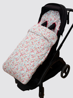 Couverture de poussette Dragonfly Floral Nina bordeaux avec chancelière