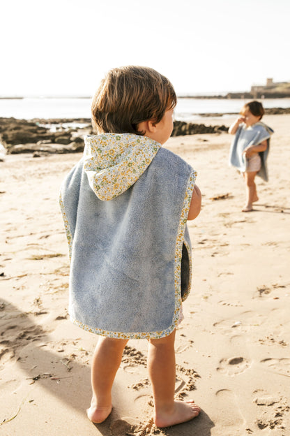 Poncho jaune, fleurs de plage, joli