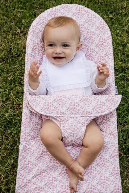Square Bib with Waterproof Terry Cloth and Leaves